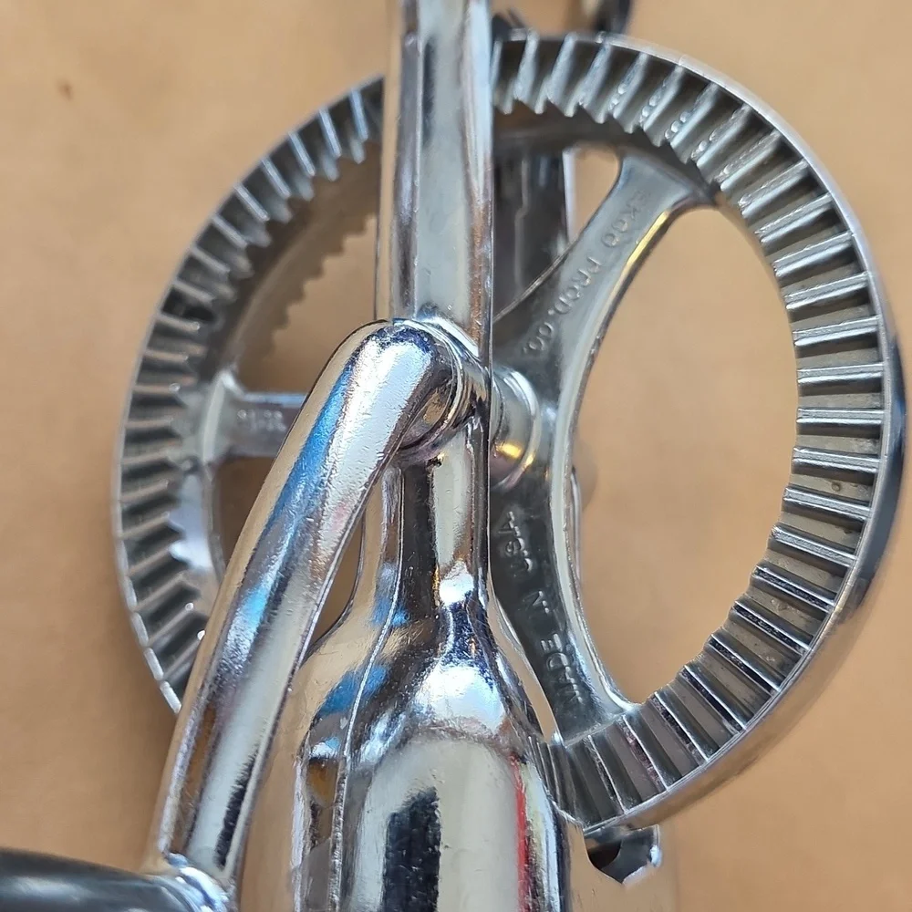 Vintage Flint Ecko Best Manual Hand Mixer Egg Beater Crank USA Made Kitchen Tool